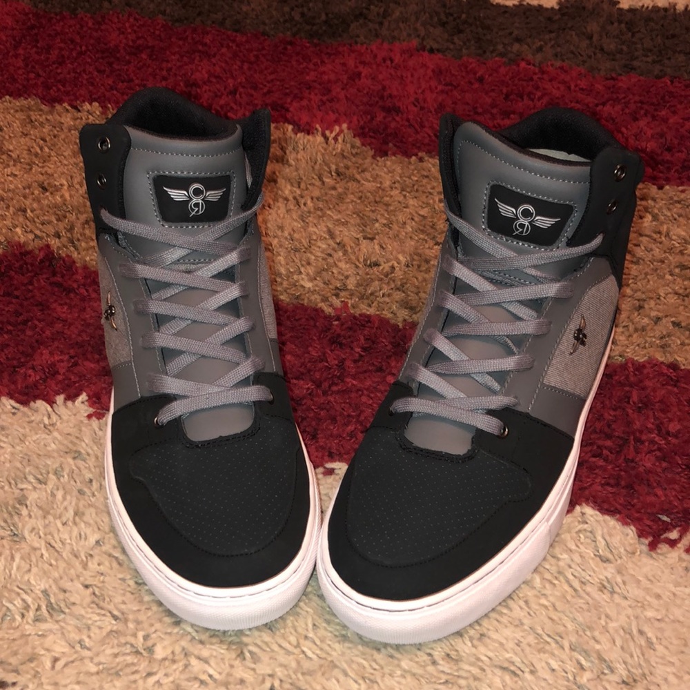 Men’s sneakers